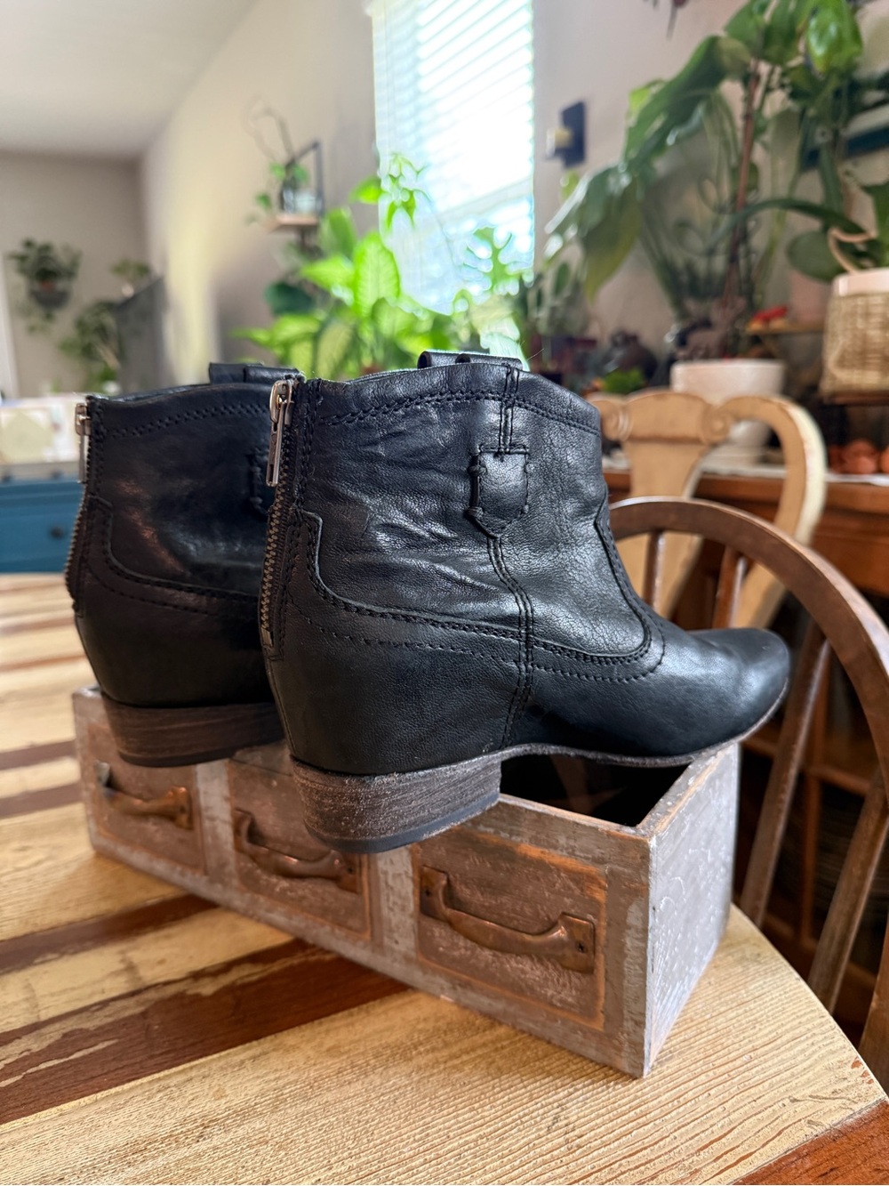 Women’s Frye Monica Black Leather Low-Heel Ankle Booties with Rear Zip